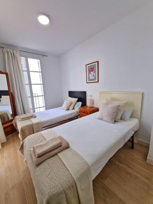 Encantador Duplex Para 6 A 1 Minuto De La Playa Benalmádena Exterior foto