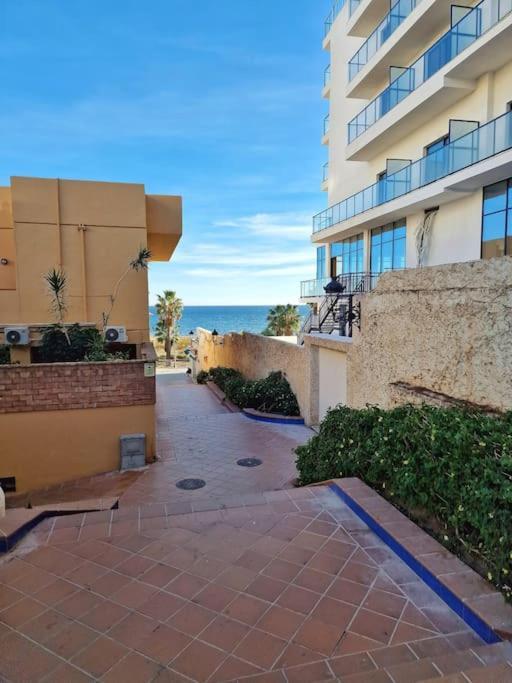 Encantador Duplex Para 6 A 1 Minuto De La Playa Benalmádena Exterior foto