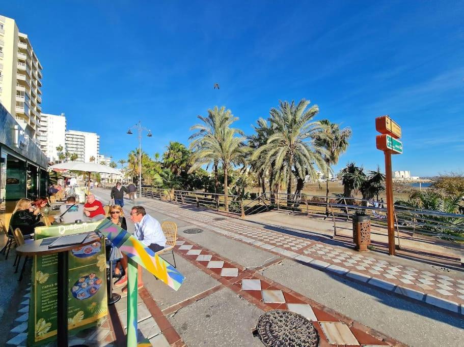 Encantador Duplex Para 6 A 1 Minuto De La Playa Benalmádena Exterior foto